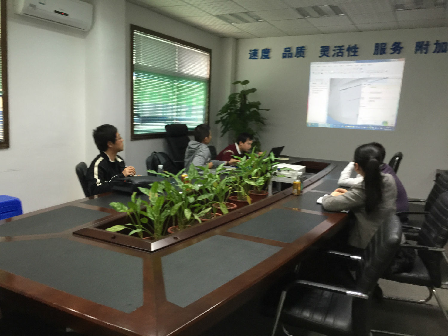 触摸显现屏厂家